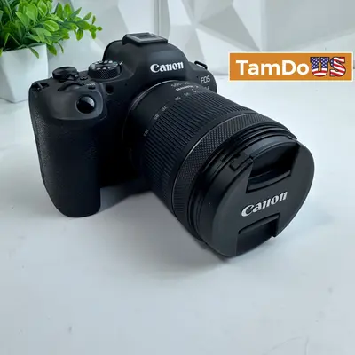 Canon EOS R6 Mark II Mirrorless Camera with RF24-105mm f/4-7.1 IS STM Lens at Digital Cameras in new_open_box condition