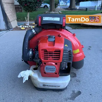 Husqvarna 580BTS Mark III Professional Backpack Leaf Blower Gas Powered Engine at Yard, Garden & Outdoor Living in good condition
