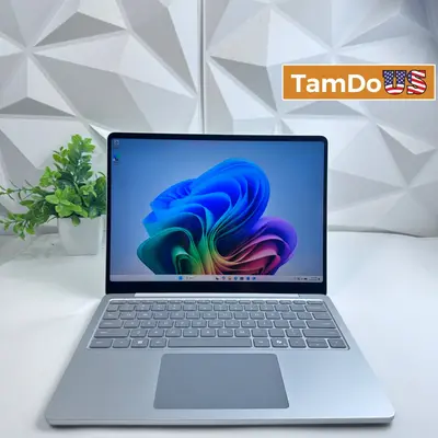 Microsoft Surface Laptop 7th Ed 2095 13" 2K Touch, Snapdragon X Plus, 16GB,256GB at Laptops & Netbooks in excellent condition